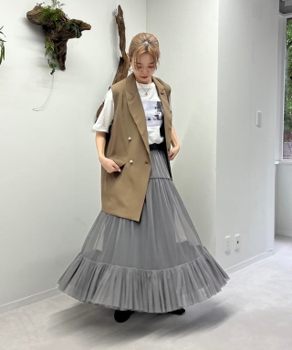 Gathered tulle skirt with hem switching