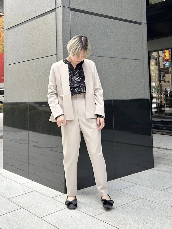 Peplum collarless jacket　【Setup可】