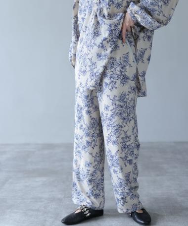 HERENCIA / Piping line floral print pants